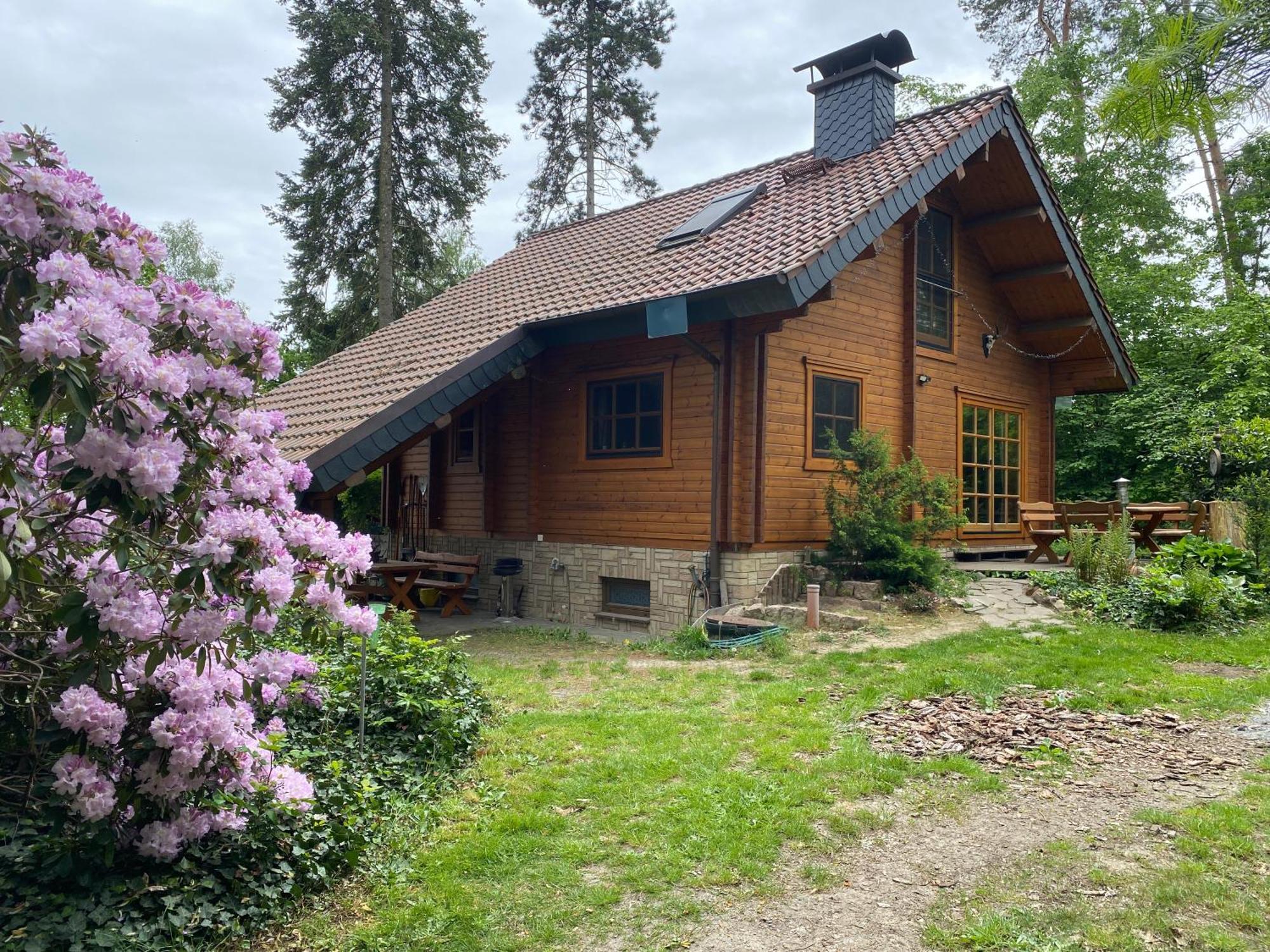 Waldhaus Eichhoernchen บาด ชมีดีแบร์ก ภายนอก รูปภาพ